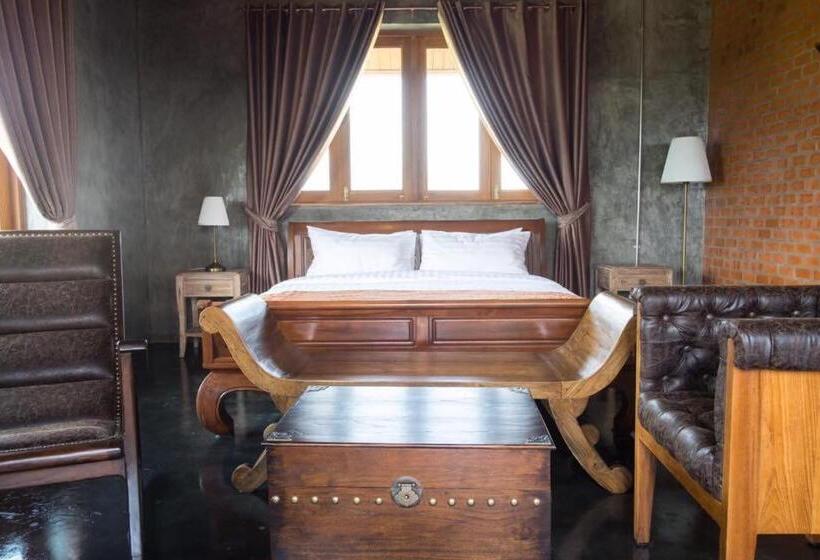 اتاق لوکس با تخت بزرگ, The Wes Village, Incl Free Breakfast & 100 Thb Food Gift