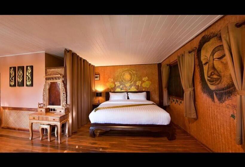اتاق استاندارد با تخت بزرگ, The Wes Village, Incl Free Breakfast & 100 Thb Food Gift