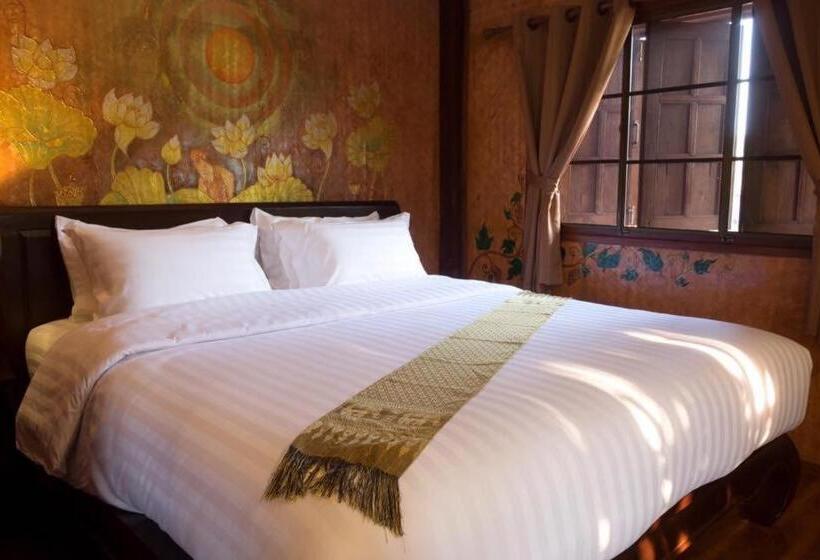 اتاق استاندارد با تخت بزرگ, The Wes Village, Incl Free Breakfast & 100 Thb Food Gift