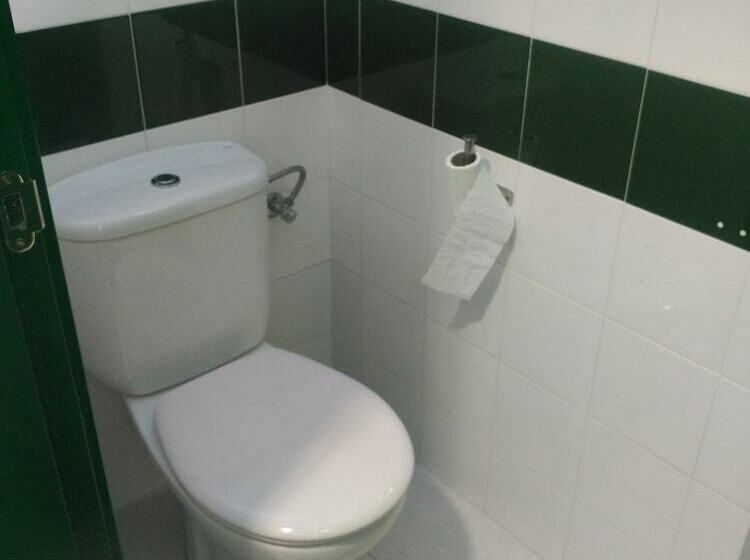 ルームシェアのワンベッド, Hostel De Las Facultades