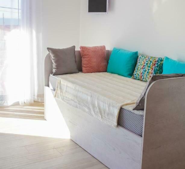 Standard Triple Room with Terrace, Gabana Baleal Beach