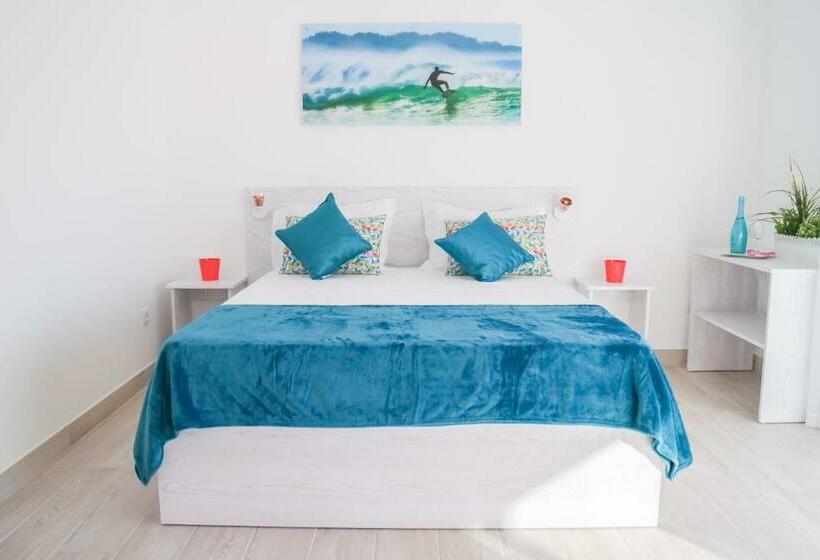 Standard Triple Room with Terrace, Gabana Baleal Beach
