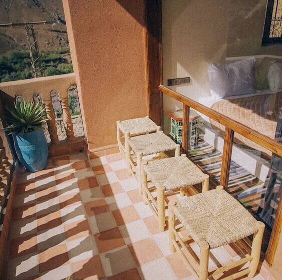 اتاق لوکس چهار تخته, Riad Atlas 4 Seasons