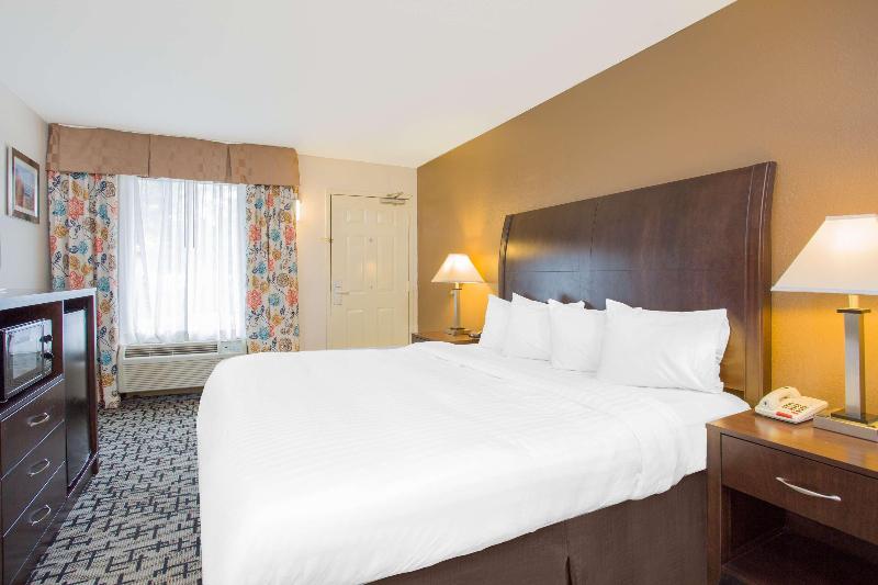 اتاق استاندارد چهار تخته, B&b Hotel Bordeaux Est 3 étoiles