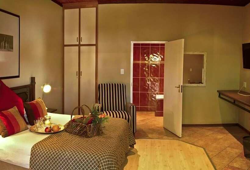 اتاق لوکس, Out Of Africa Town Lodge