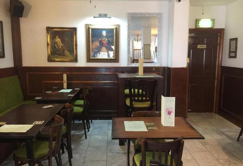اتاق استاندارد, Lady Hamilton Inn