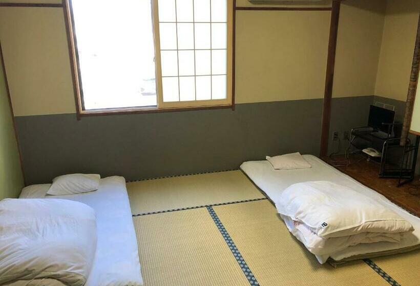 اتاق اکونومی, Umeoka Ryokan