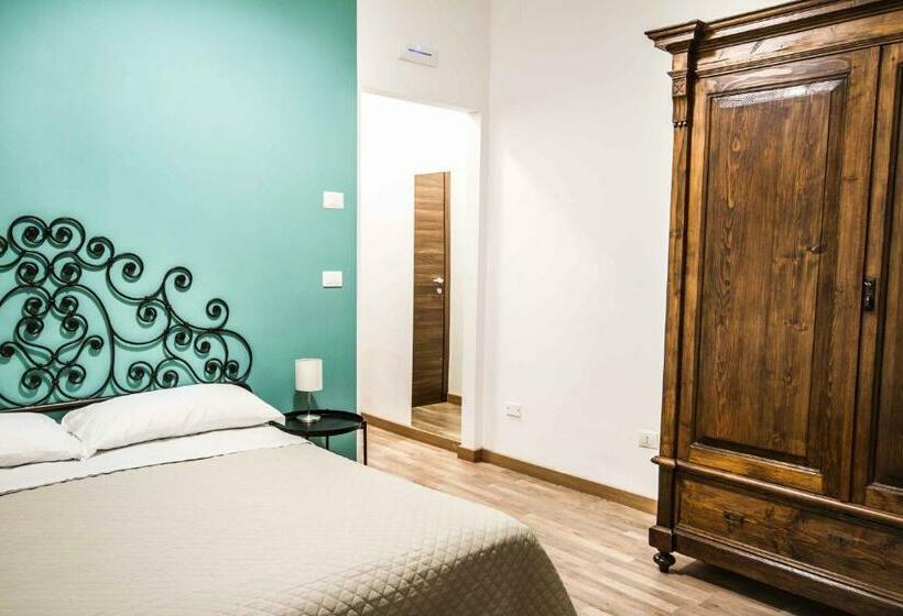 اتاق لوکس, La Casa Del Tono