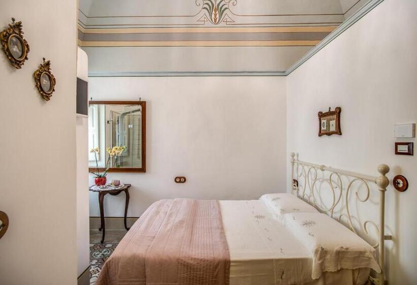 اتاق استاندارد, Palazzo Stunis  Dimora Di Charme