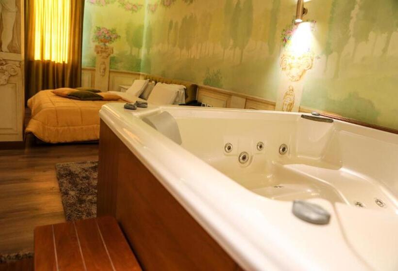 Deluxe Suite King Bed, Golden Ring Resort