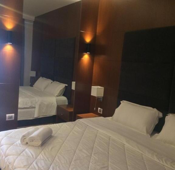 سوییت خانوادگی, Golden Ring Resort