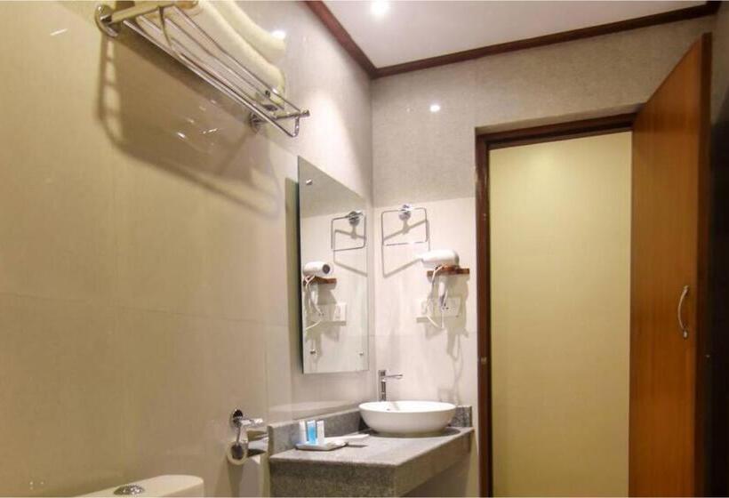 اتاق لوکس, Kuti Resort & Spa