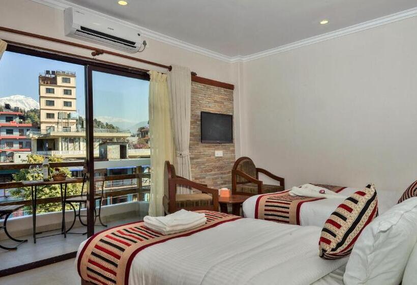اتاق لوکس, Kuti Resort & Spa