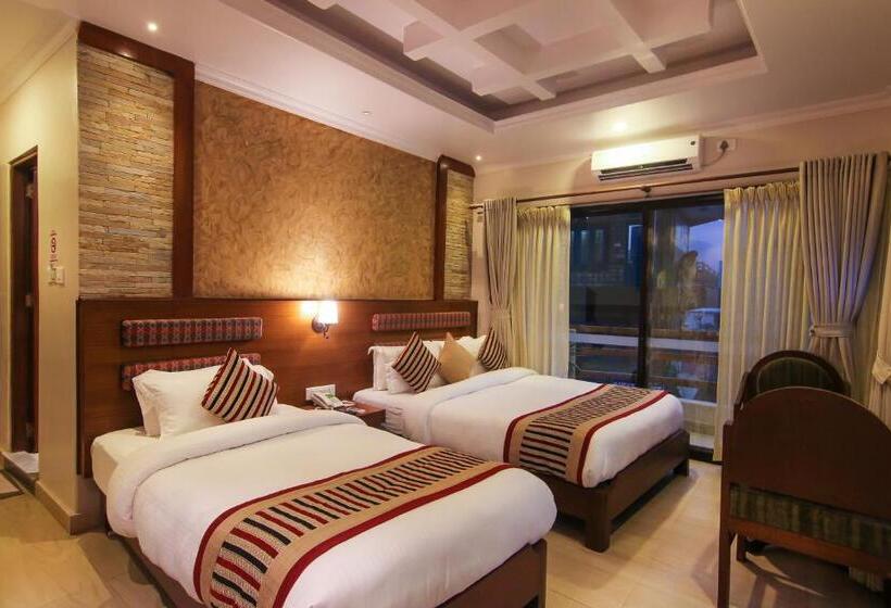اتاق لوکس, Kuti Resort & Spa