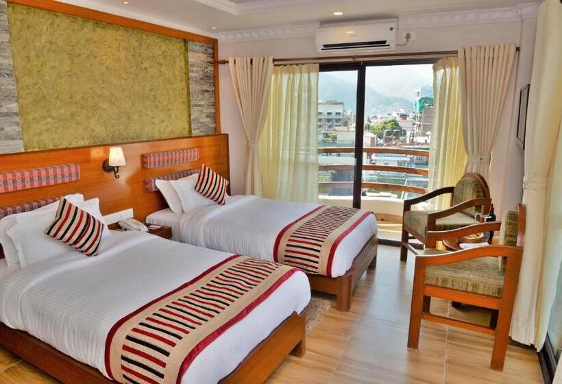 اتاق لوکس, Kuti Resort & Spa