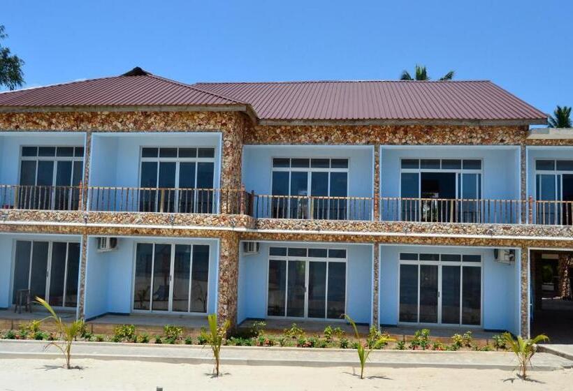 سوئیت اجرایی با چشم‌انداز دریا, Serene Beach Resort