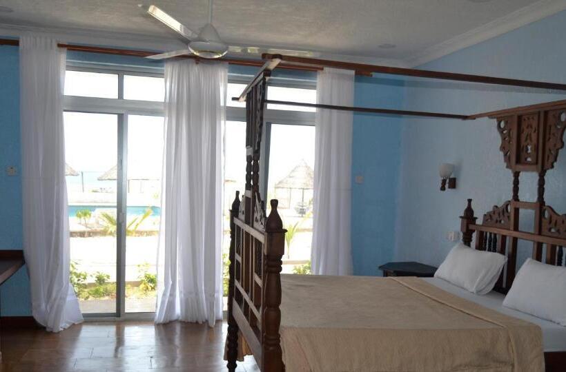 سوئیت اجرایی با چشم‌انداز دریا, Serene Beach Resort