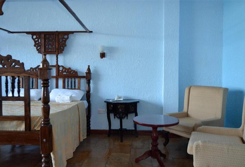 سوئیت اجرایی با چشم‌انداز دریا, Serene Beach Resort