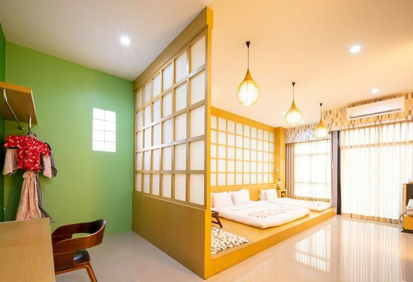 استودیوی استاندارد, The Iconic Hotel Ranong