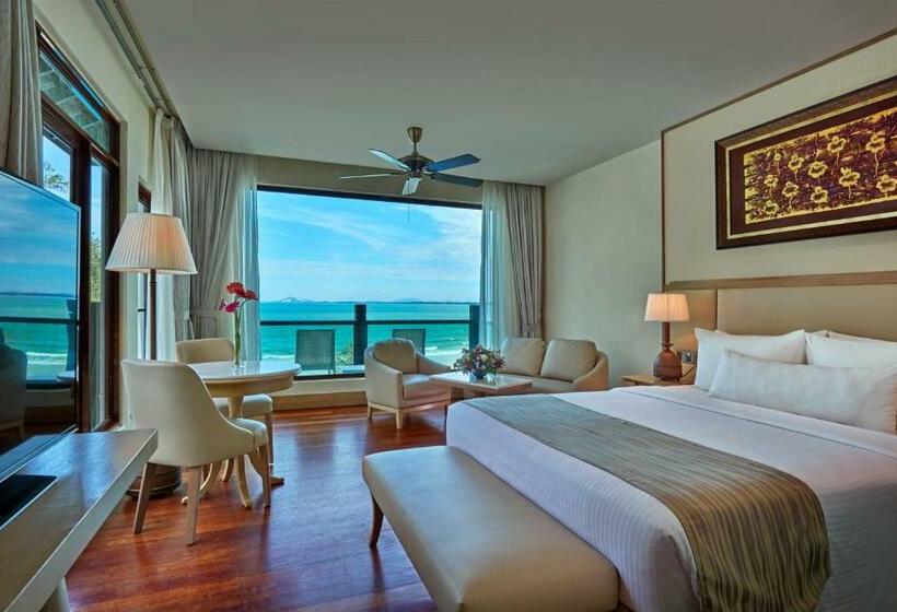 سوئیت با بالکن, Royale Chulan Cherating Villa
