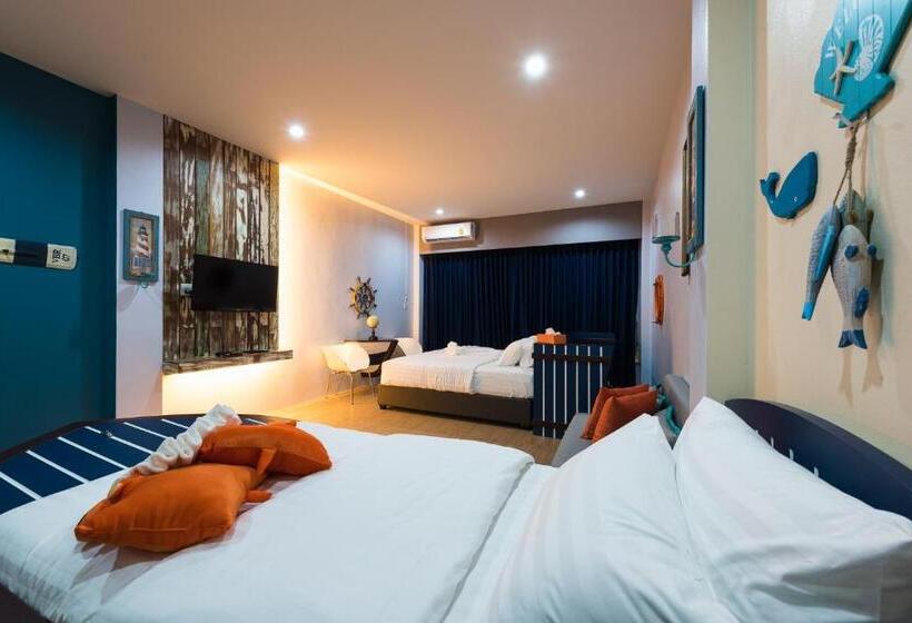 اتاق اجرایی سه نفره, The Iconic Hotel Ranong