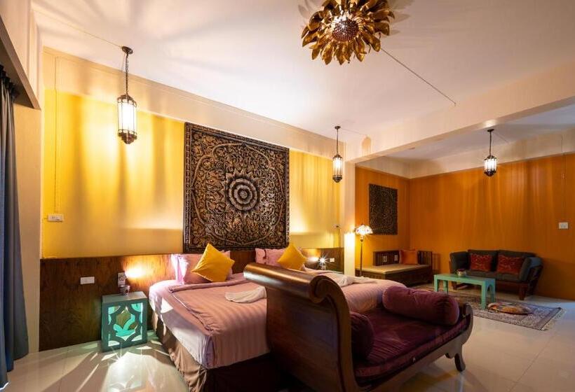 اتاق استاندارد با تخت بزرگ, The Iconic Hotel Ranong