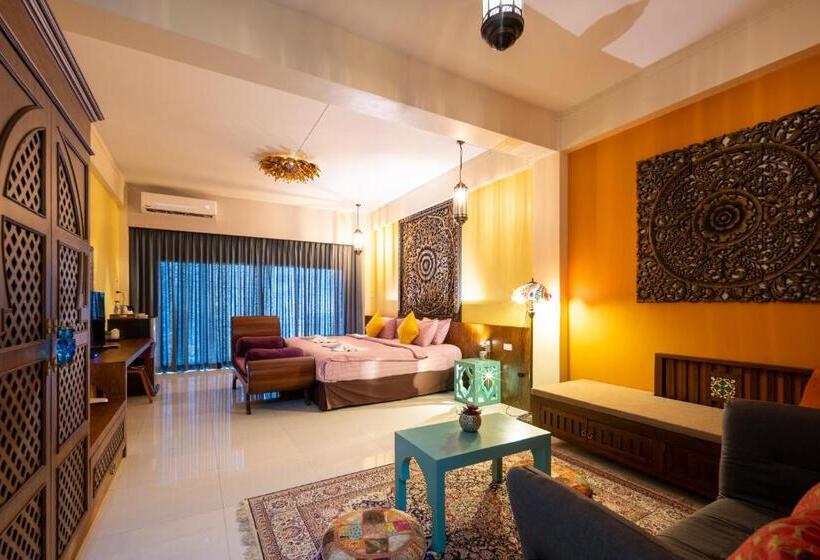 اتاق استاندارد با تخت بزرگ, The Iconic Hotel Ranong