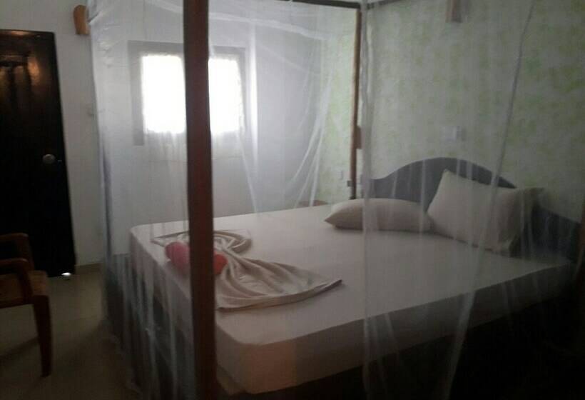 اتاق لوکس با چشم‌انداز دریا, Villa Crocodile Beach