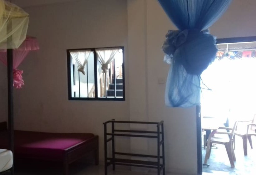اتاق خانوادگی با چشم‌انداز دریا, Villa Crocodile Beach