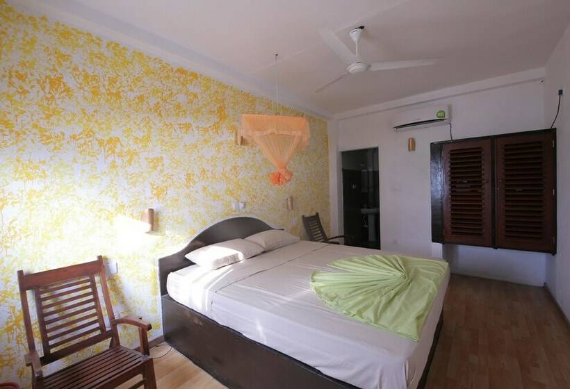 اتاق لوکس با چشم‌انداز دریا, Villa Crocodile Beach
