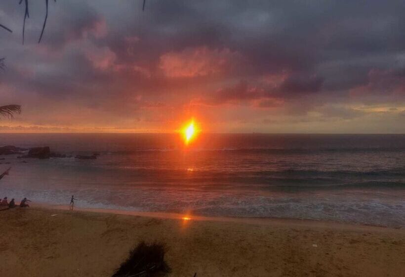 اتاق لوکس با چشم‌انداز دریا, Villa Crocodile Beach