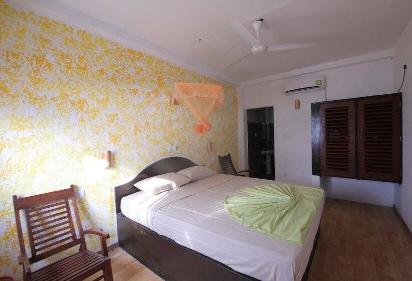 اتاق لوکس با چشم‌انداز دریا, Villa Crocodile Beach
