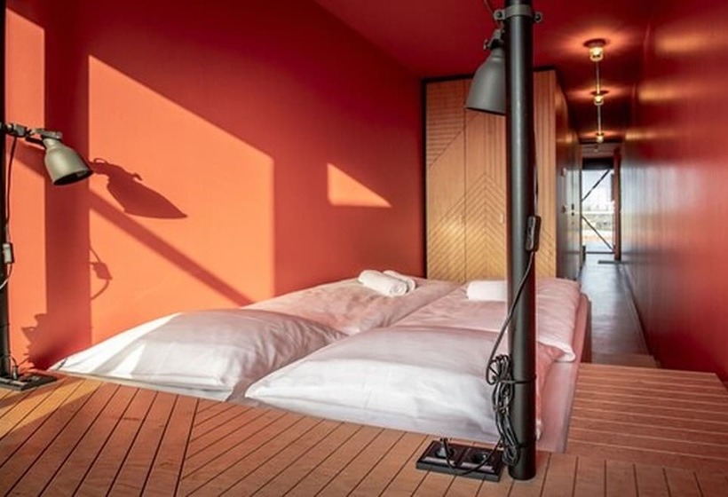 اتاق استاندارد, Dock Inn Hostel Warnemunde