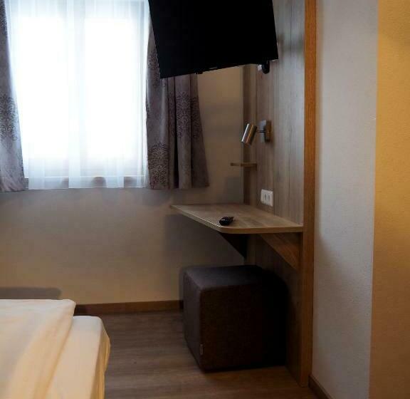 اتاق استاندارد یک نفره, Gasthof Hotel Esterer