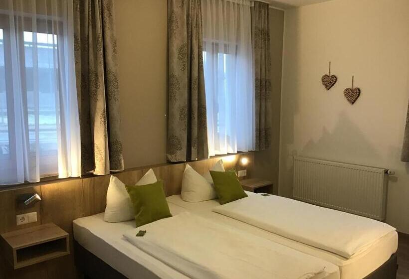 اتاق استاندارد, Gasthof Hotel Esterer