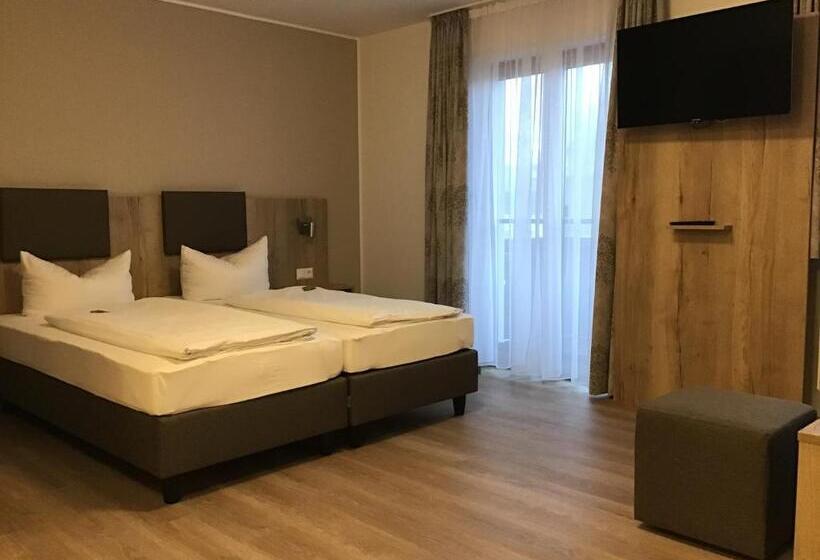 اتاق خانوادگی, Gasthof Hotel Esterer