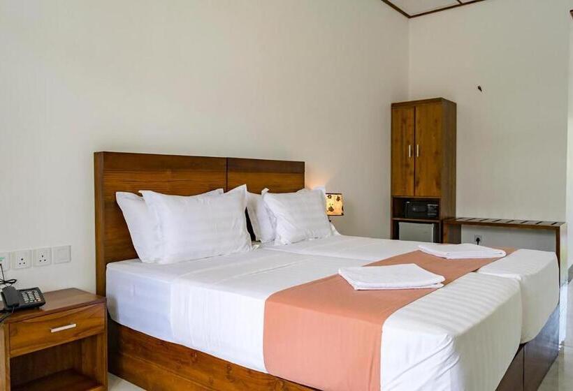 اتاق لوکس, Yala Hotel Elephant Eye