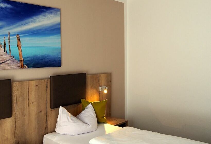 اتاق استاندارد یک نفره, Gasthof Hotel Esterer