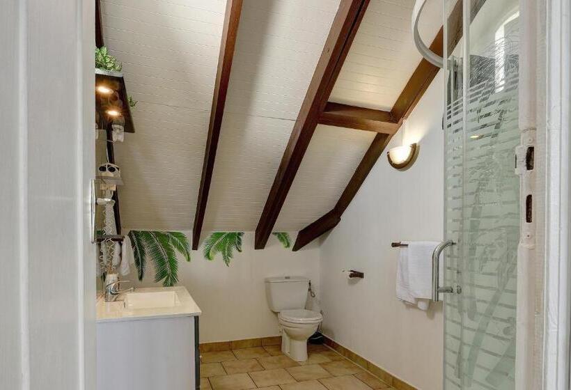 اتاق استاندارد, Hostellerie Des Châteaux