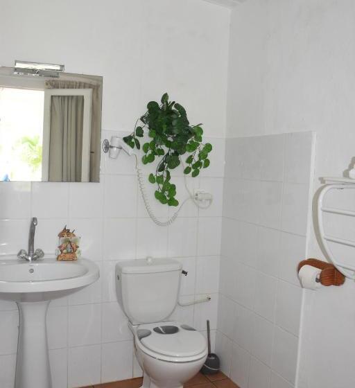 استودیو استاندارد با چشم‌انداز باغ, Hostellerie Des Châteaux