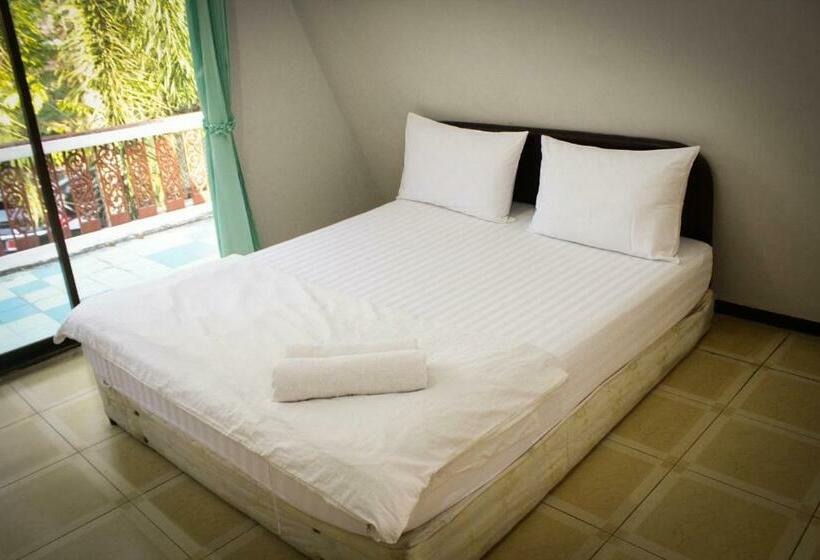 اتاق استاندارد یک نفره, Rainbow House Resort