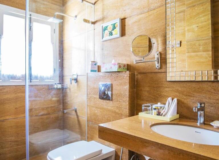 آپارتمان 3 خوابه, Karma Chalets