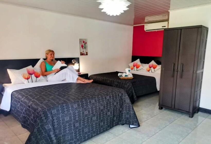 اتاق لوکس, Puerto Viejo