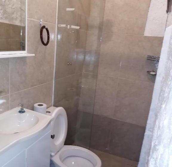کلبه ییلاقی, Beer Hostel Suites Privativas E Compartilhadas