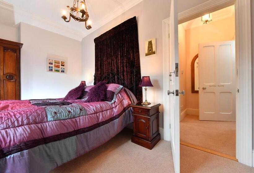 اتاق لوکس با تخت بزرگ, Heritage Bed And Breakfast