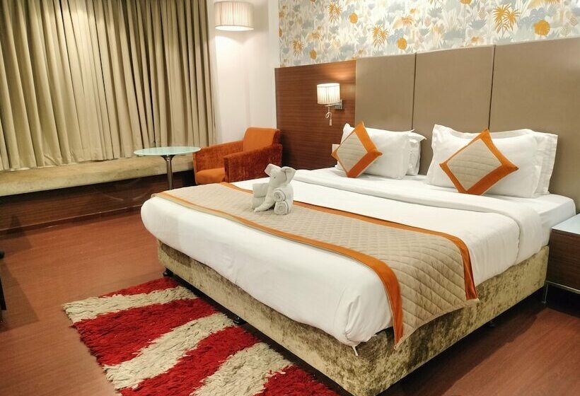 اتاق لوکس, 5 Flowers Ananta Elite, Kota