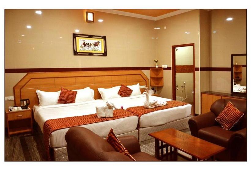 اتاق استاندارد چهار تخته, Gvs Residency