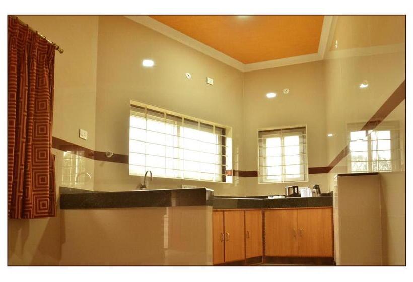 اتاق استاندارد چهار تخته, Gvs Residency