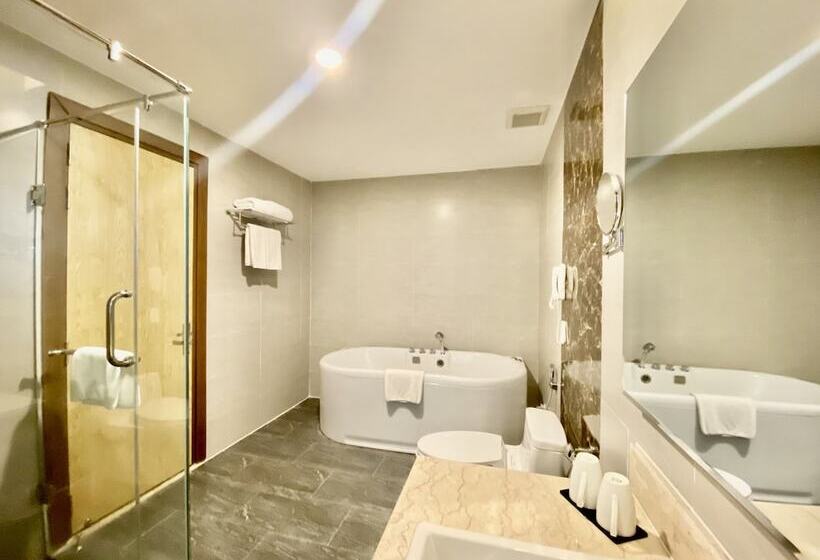 سوییت جونیور, Muong Thanh Luxury Buon Ma Thuot