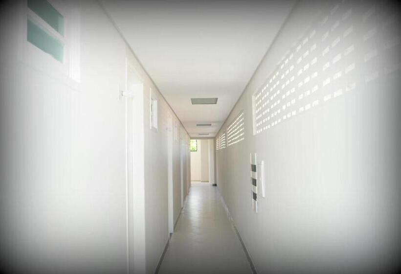 تختخواب در اتاق مشترک, Suites Residence
